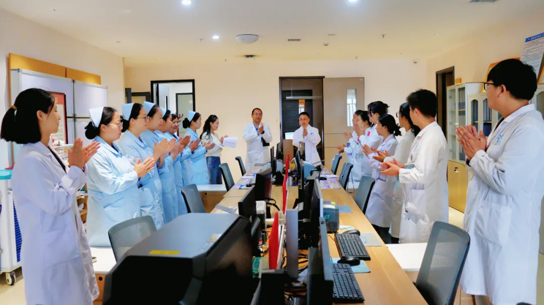 重磅喜訊丨資深腫瘤專家孟健華主任受聘任保山安利醫(yī)院腫瘤科主任！